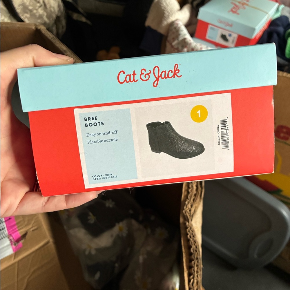 Kids' Bree Glitter Boots - Cat & Jack™ Black Size 1 - Picture 5 of 6